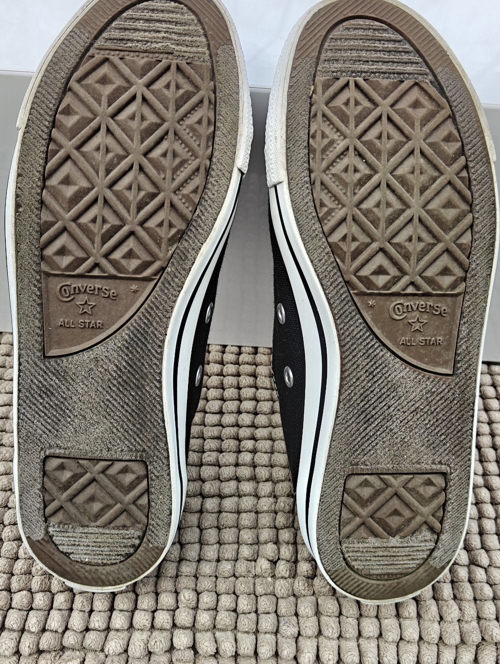 BLACK CONVERSE SNEAKERS - Picture 4 of 11
